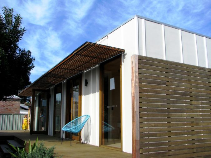 prefab-house-exterior-deck