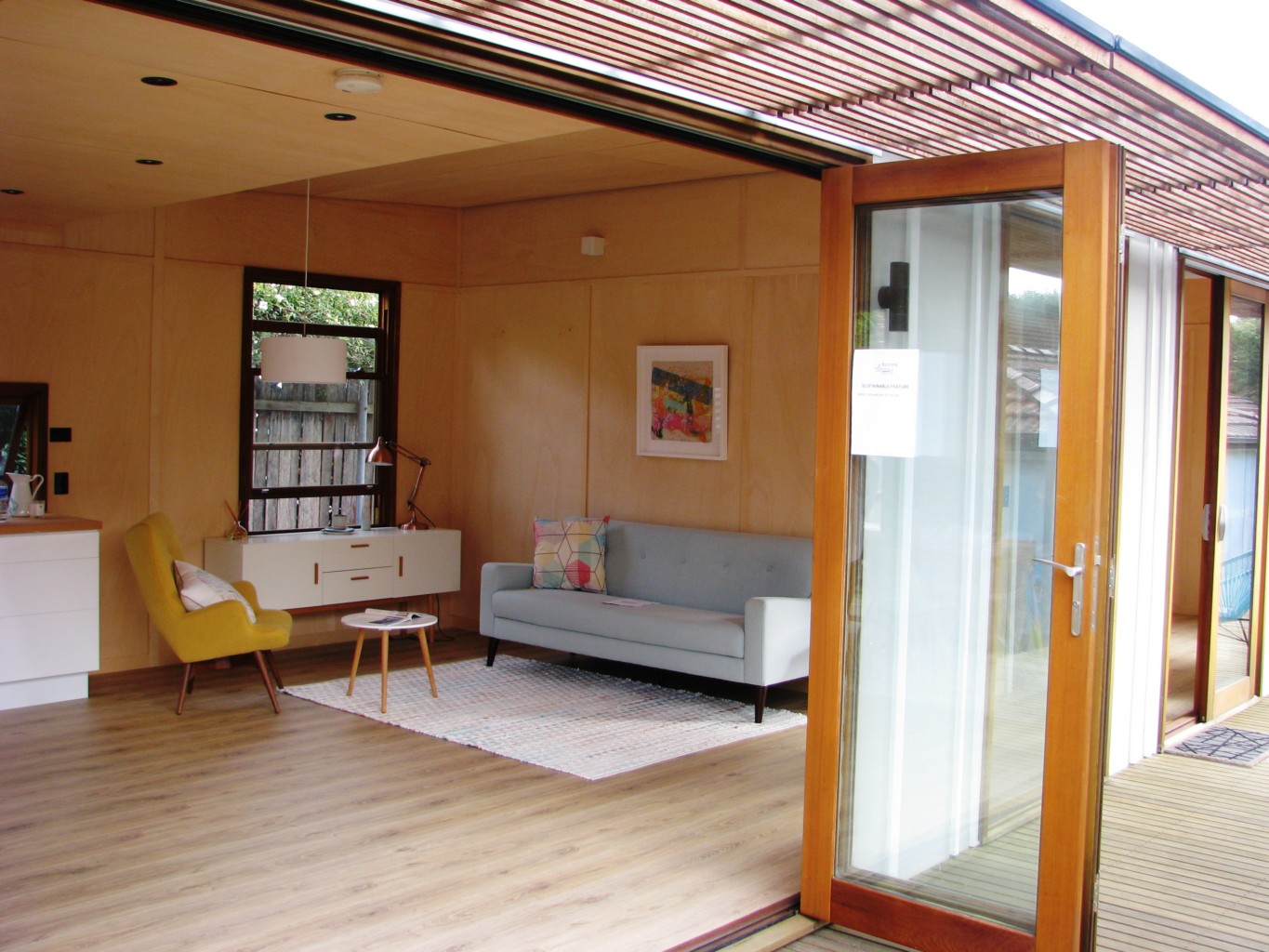 prefab-house-living-room