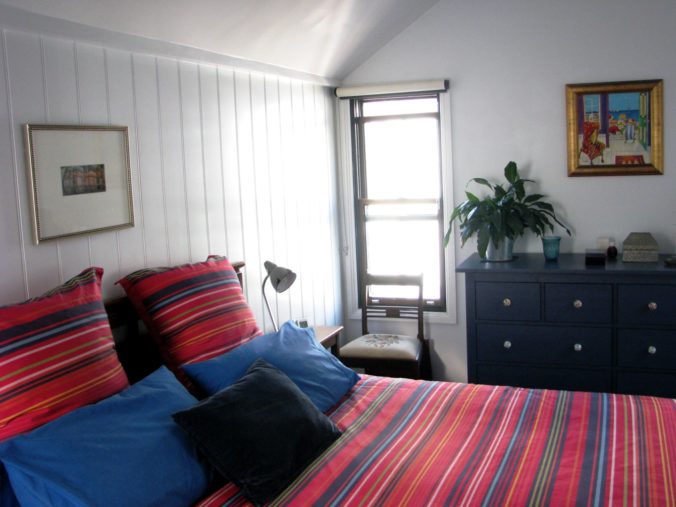 second-hand-cottage-bed