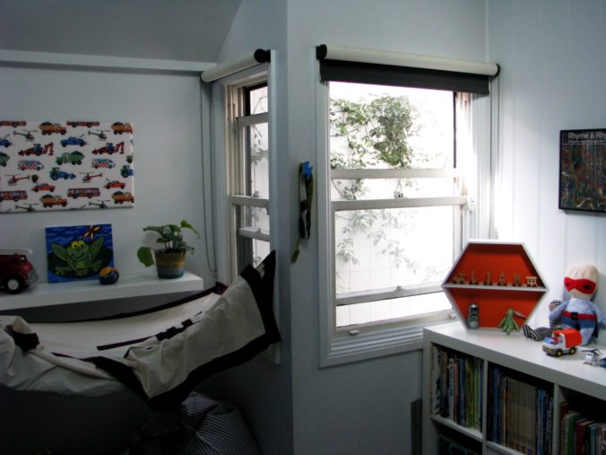 second-hand-cottage-kids-bedroom